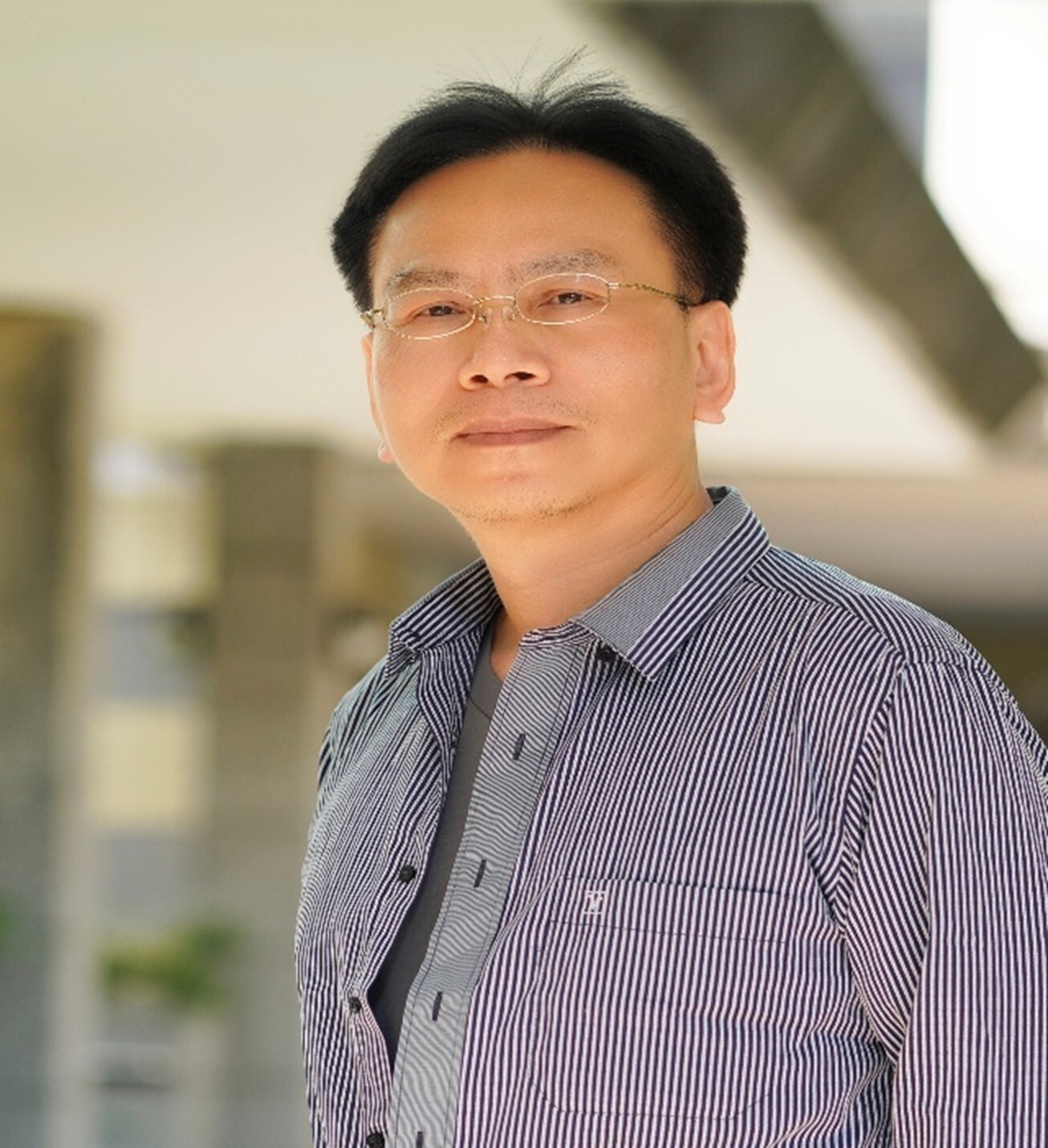 李建勳老師照片
