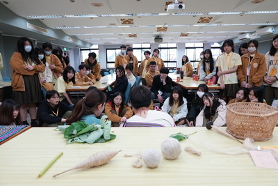 🏘️🍎歡迎報名學務處國際教育寄宿家庭招募~2025年12月25日至12月27日接待日本青森十和田地區高校學生🍏🏘️圖片